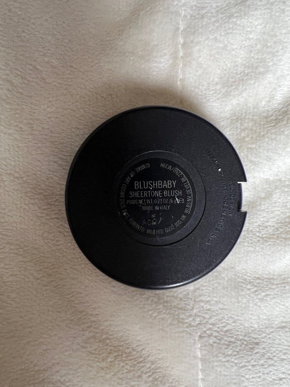 Mac BlushBaby Sheertone Blush - Picture 2 of 3